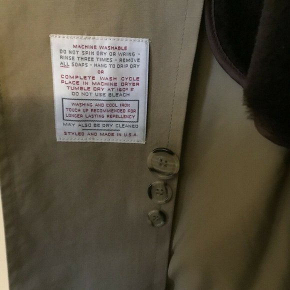 Botany rain coat, with removable winter liner, men's size 44R. - Picture 3 of 3